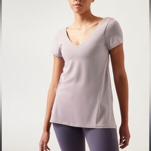 NWT Athleta Essence Support Top V-neck sz Large Light Lilac Built in support bra